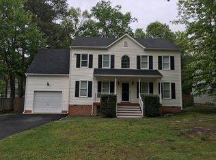 11105 Kentshire Ln, Chester, VA 23831