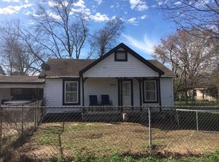 2615 W Gay Ave, Gladewater, TX 75647