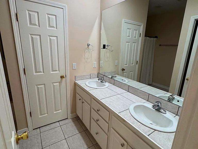 395 Makenzie Ln #395 — Photo 10