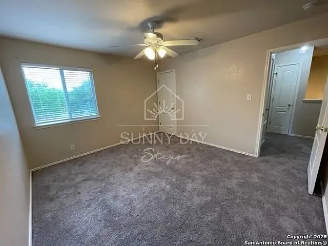 4 bed, 2.5 bath, 2424 sqft, $1,995 — Photo 3