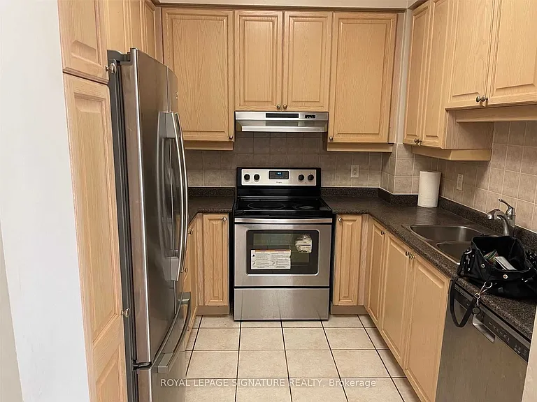 25 Kingsbridge Garden Cir #2811 — Photo 21