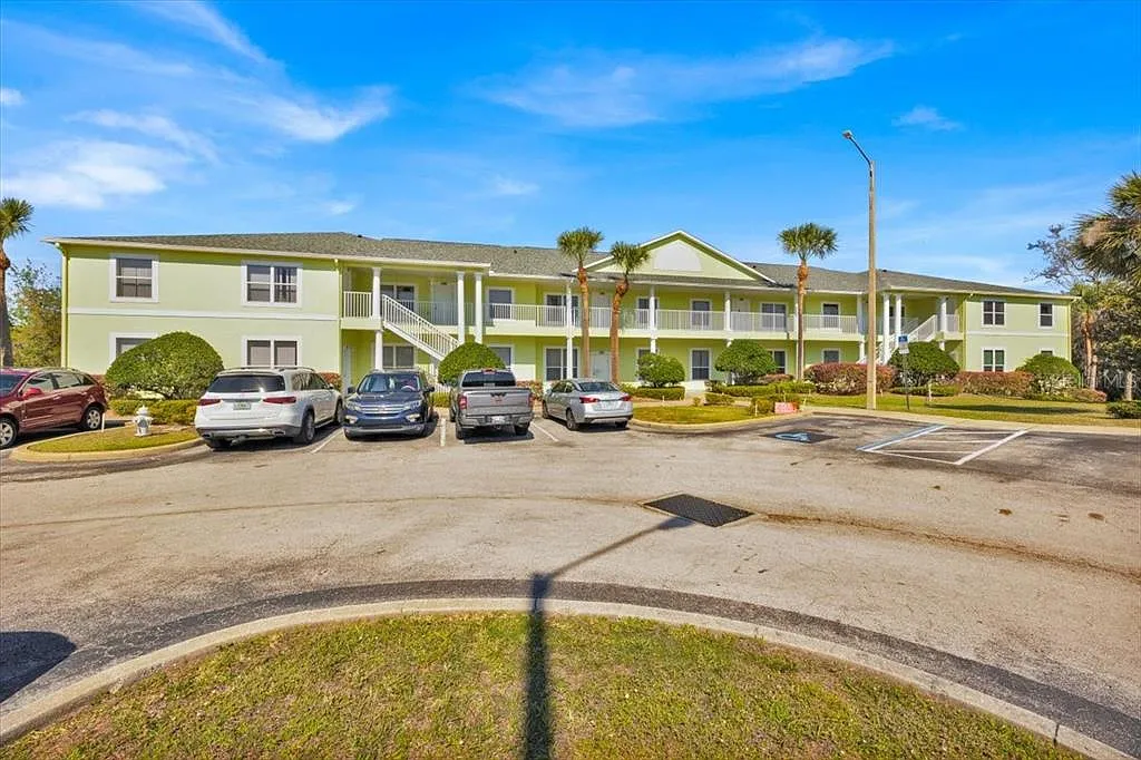 4 bed, 3.0 bath, 1650 sqft, $2,000 — Photo 1