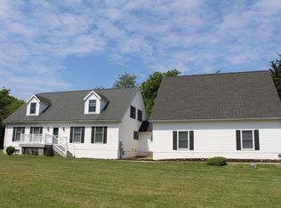 649 Willingham Rd, Charles Town, WV 25414