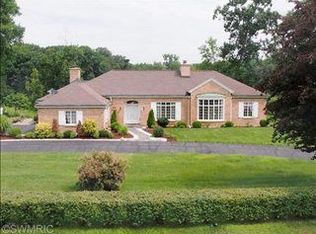 34 Lakeside Dr, Battle Creek, MI