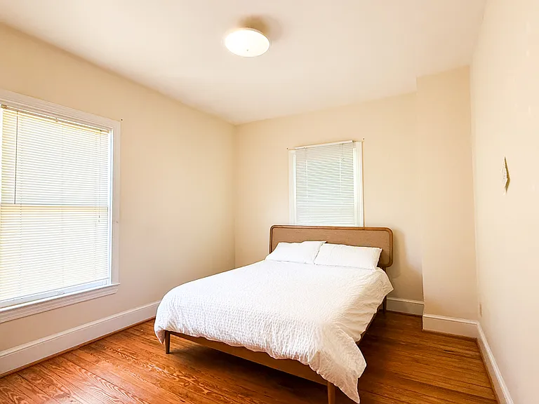 208 N Buchanan Blvd #5 — Photo 8