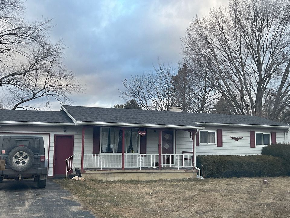 1st image of 6241 Mockingbird Ln