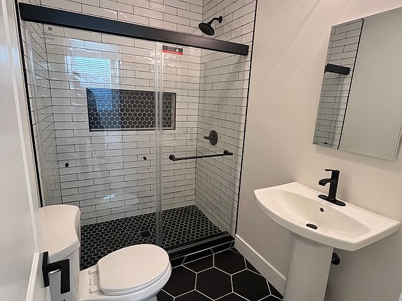 4th image of 2934 Soledad Pl #1