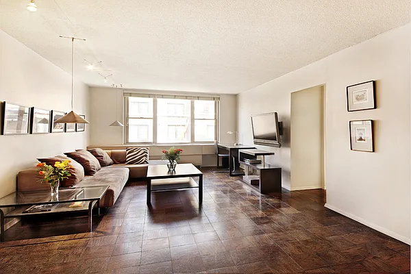 Sold by Stribling | media 27