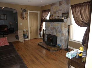 135 York St, Corry, PA 16407