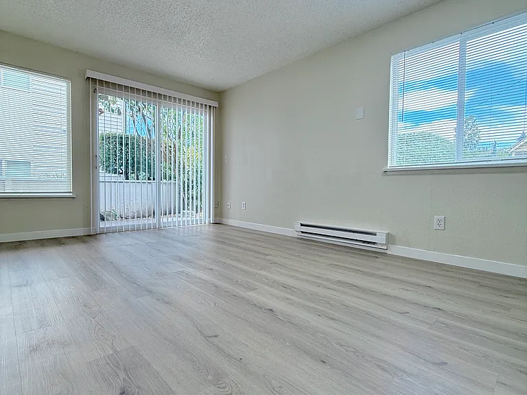 2902 N Carr St #5 — Photo 9
