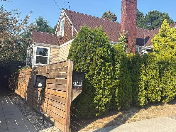 2 bed, 1100 sqft, $2,400 — Photo 1