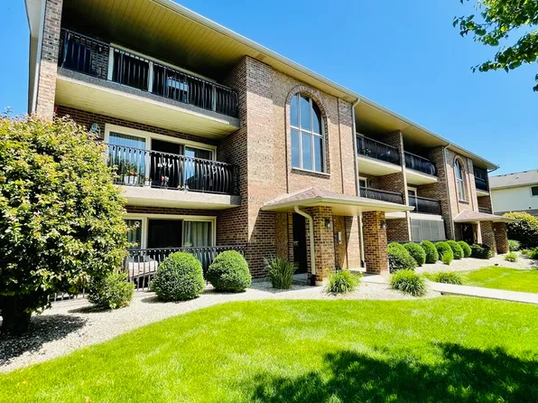 8206 W 111th St Unit 3D, Palos Hills, IL 60465