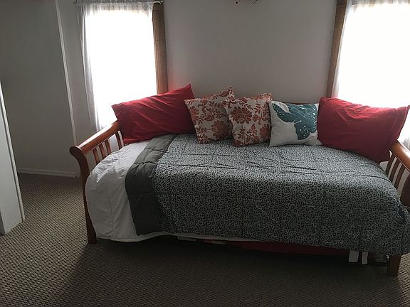 5th image of 1079 Kings Hwy