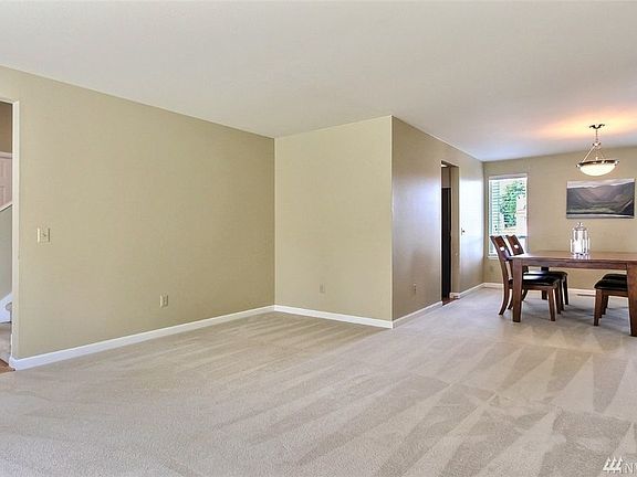 Formal Sitting Area
