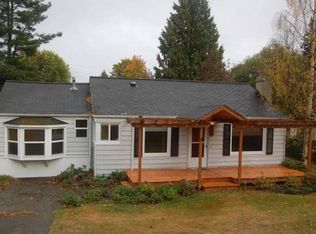 15536 8th Ave NE, Seattle, WA 98155