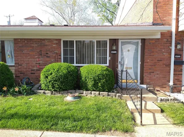 10731 Carroll Wood Way, Saint Louis, MO 63128