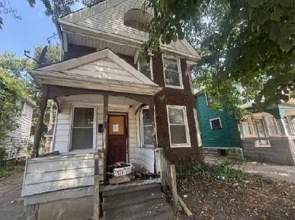 6137 Morton Ave, Cleveland, OH 44127