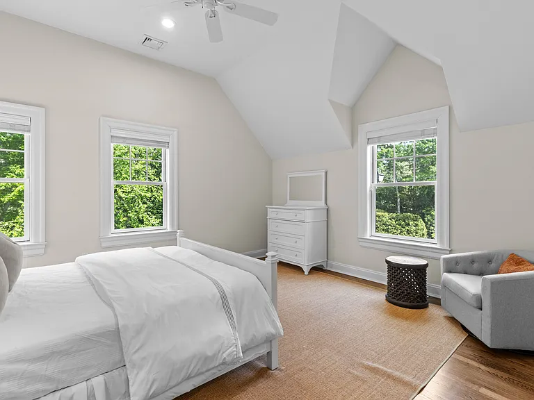 23 Arbutus Rd — Photo 15