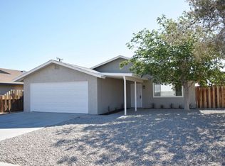 1532 S McCall St, Ridgecrest, CA 93555