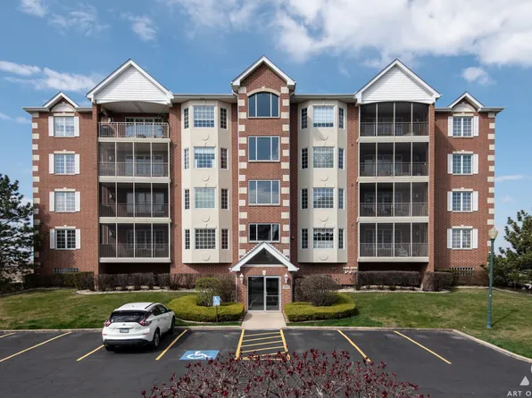 7904 Trinity Cir Unit 2SE, Tinley Park, IL 60487