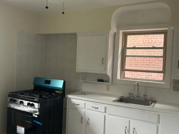 (undisclosed Address), Jamaica, NY 11435