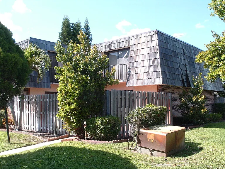 1714B Forest Lakes Cir — Photo 1
