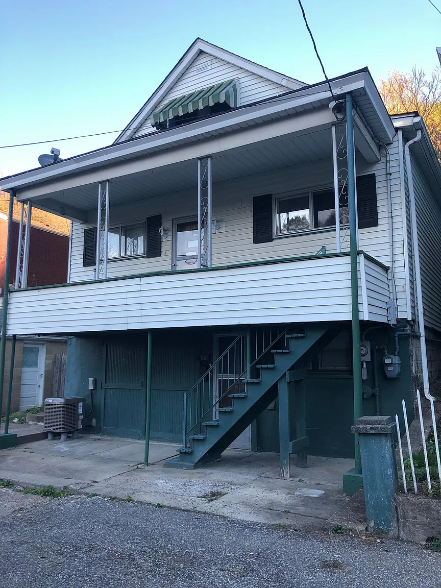 36 Washington Ave photo 1