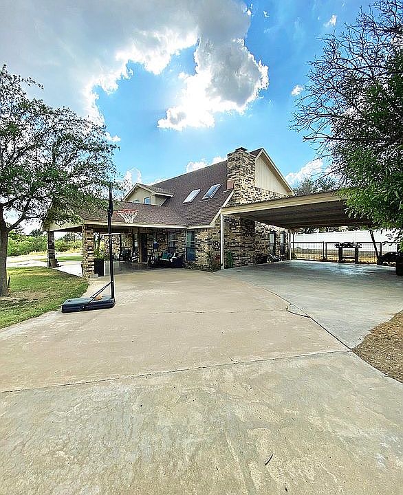 300 W 12th St, Iraan, TX 79744 Zillow