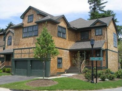 1 Clover Cir, Dover, MA, 02030