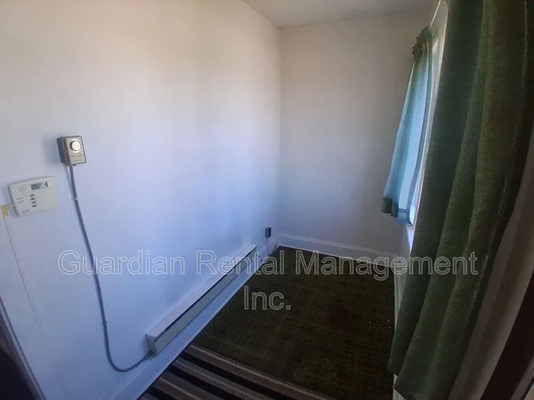 166 Court St S — Photo 12