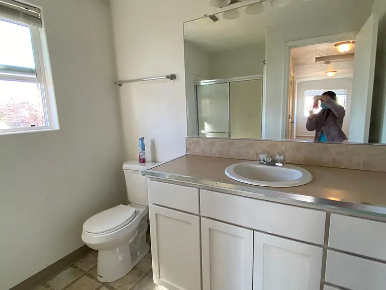 1227 NE 84th Ave — Photo 10