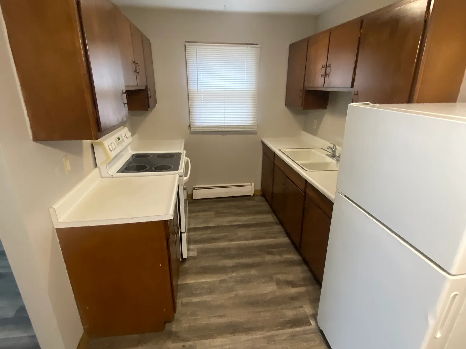 1 bed, 650 sqft, $745 — Photo 2