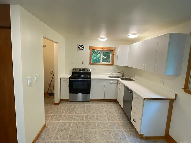 Kitchen, Fridge in alcove