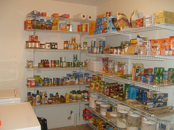 laundry/pantry