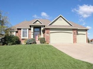2007 N Mountain Ct, Andover, KS 67002
