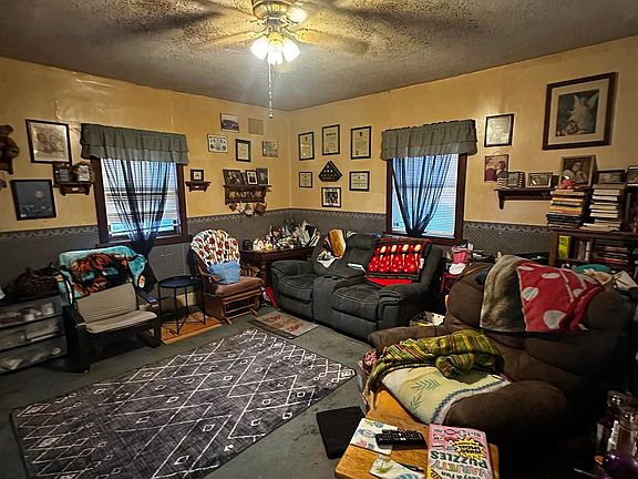 5th image of 1319 4th St