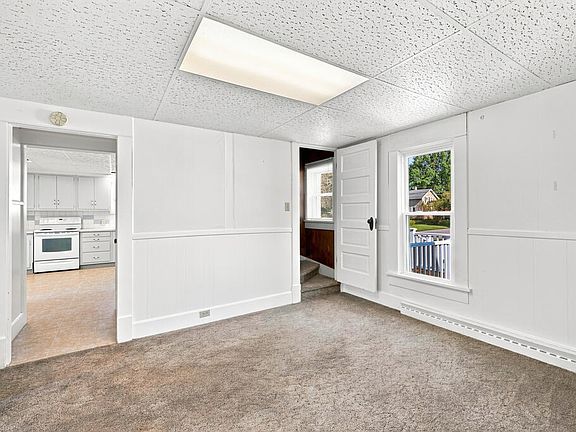 4th image of 519 Beethoven St
