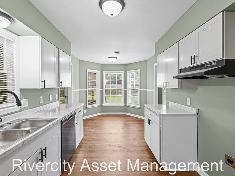 2533 Howard Rd — Photo 8