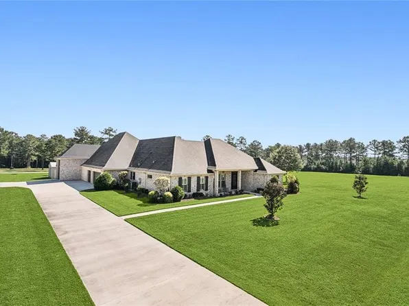 75024 Emerywood Dr, Abita Springs, LA 70420
