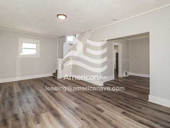 1138567_002_wm_-_living_room_13606213.jpg