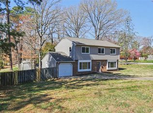 181 E Rexford Dr, Newport News, VA 23608