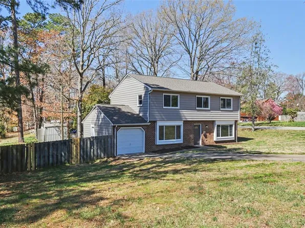 181 E Rexford Dr, Newport News, VA 23608