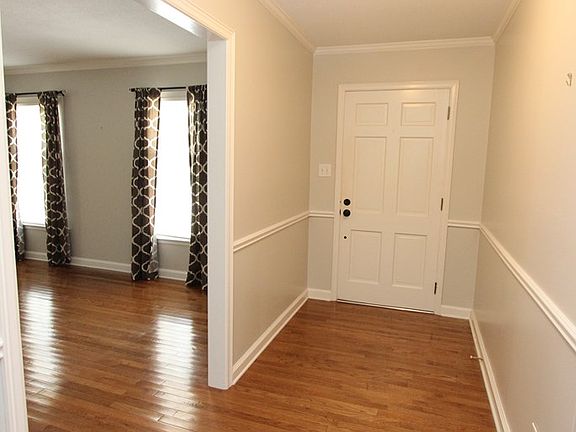 5th image of 108 Pineridge Ln