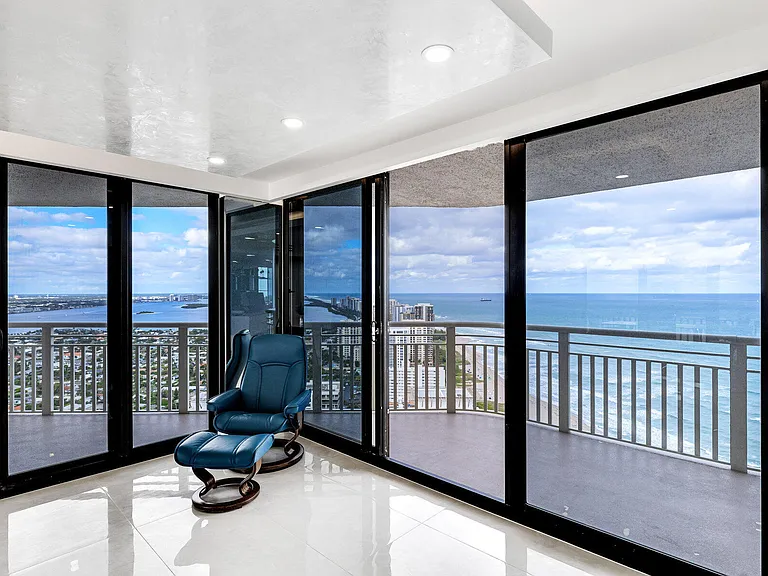 3000 N Ocean Dr #Penthouse A — Photo 12