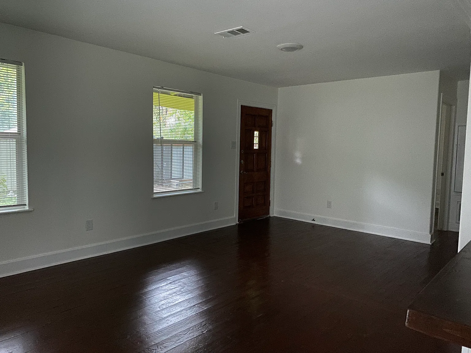 2 bed, 1150 sqft, $2,350 — Photo 2