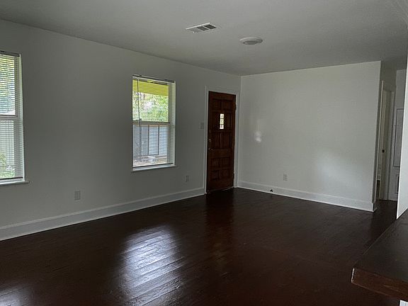 3rd image of 3705 Commerce St