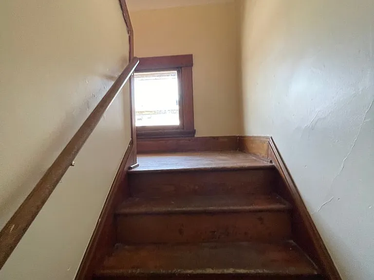 149 E 13th Ave — Photo 7