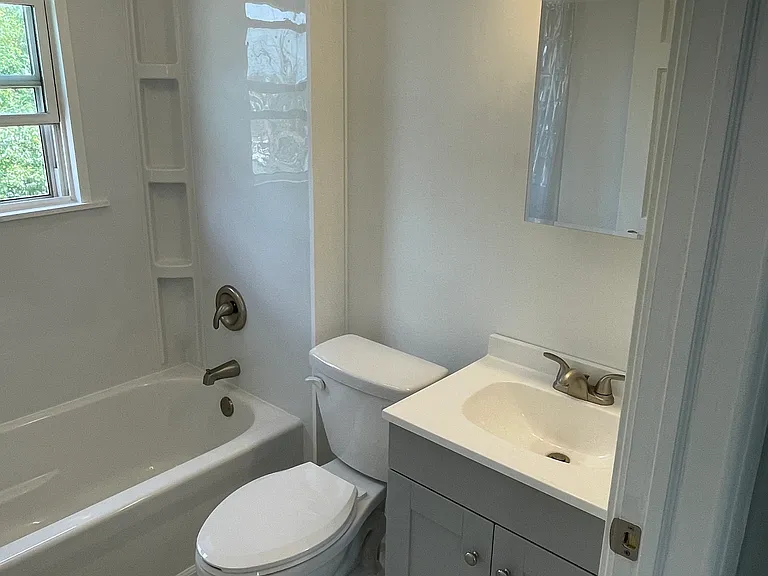 220 E Church St #6 — Photo 5