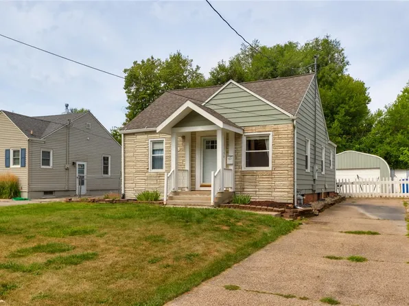 2416 47th St, Des Moines, IA 50310