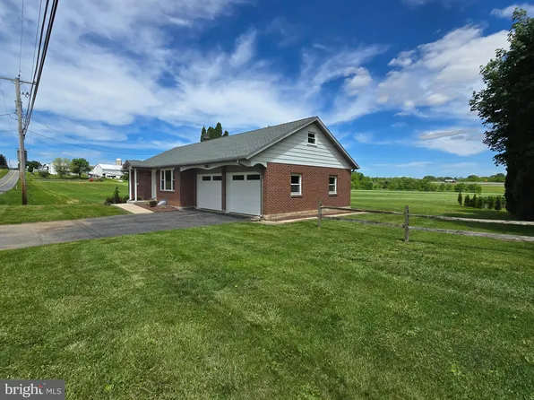 27 Kempsville Rd, Kutztown, PA 19530